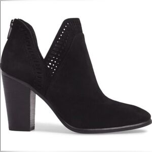 Vinca Camino Fileana Black Suede Booties